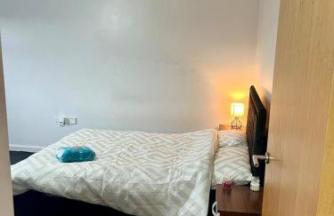 Modern 1-Bed Retreat Cozy, Bright and Central - Foto 8