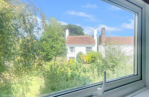 Peaceful first floor apartment close to town centre - Foto 25