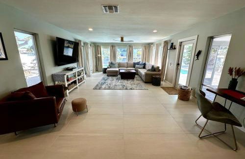 Blue Heron House, Private 4 BR Waterfront w Heated Pool and Fire Pit - Foto 10