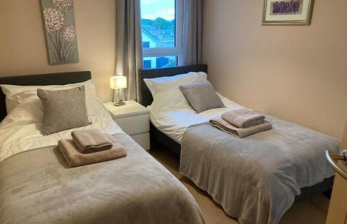 Beautiful 2 bedroom flat overlooking golf course - Foto 25