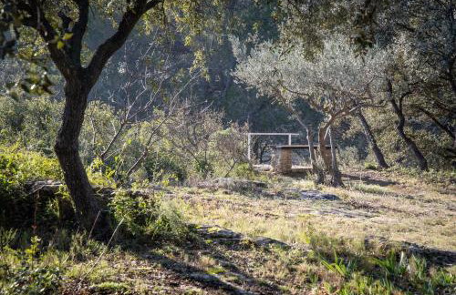 Slpendid villa with heated pool and Jacuzzi for 12 people in Saint-chamas - Foto 48