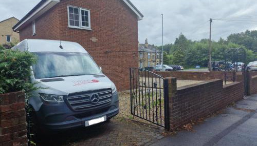 3-Bed Detached House Private Drive for Two Cars - Foto 3