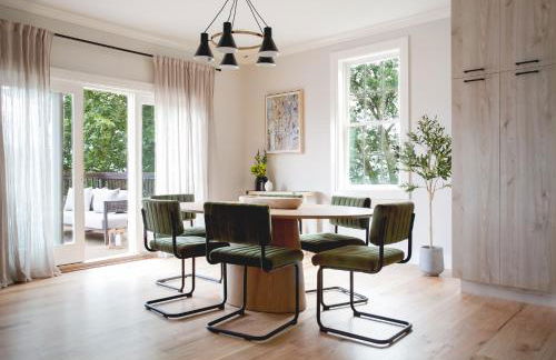 Lakeview Villa with Private Hot Tub, Firepit & Spacious Decks with Breathtaking Cliff Views - Foto 11