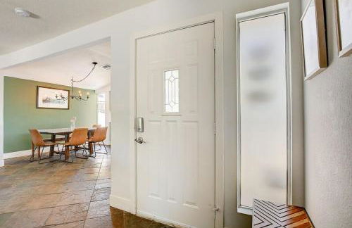 Pool & Hot Tub! Centrally Located, Less Than 3 Miles to The Strip! - Foto 17