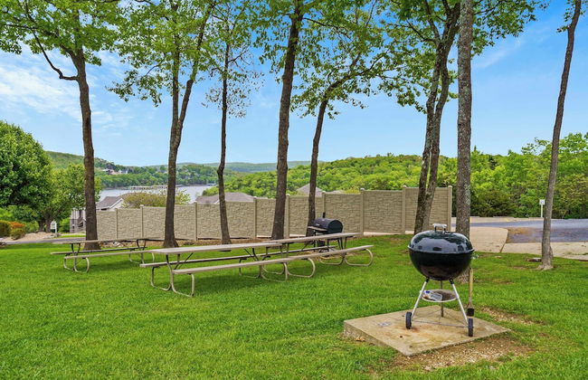 Boatin & Floatin on Table Rock Lake in the Ozarks! - Photo 26