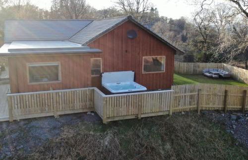 Hot tub lodge with stunning view - Foto 2