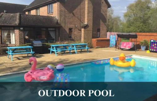 The Fortis House, Bournemouth, with Swimming Pool and Hot Tub Jacuzzi - Foto 2