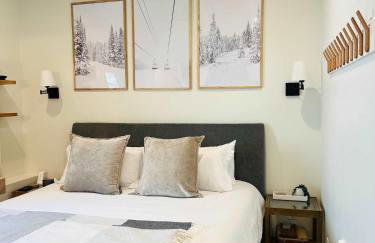 Stylish King Suite-FP-Hot Tub-Walk to All In OT - Photo 21