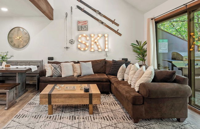 The Bear's Den by Avantstay Prime Location, Renovated w/ Movie & Game Room - Foto 8