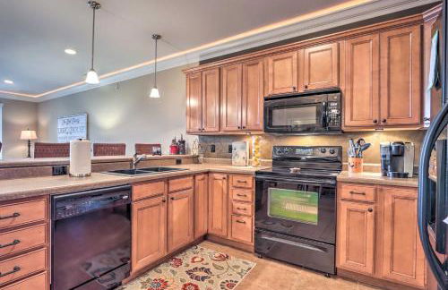 Condo with Lakefront Patio and Community Perks! - Photo 10