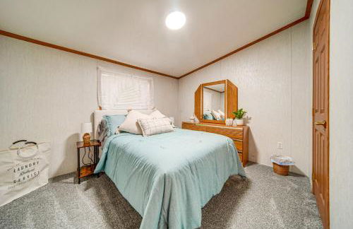 1 Mi to Lake Access Erie Home with Private Backyard - Foto 16