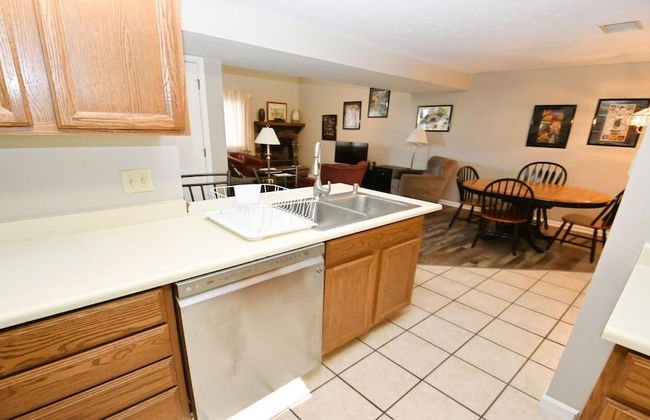 2 Br 2 b Condo at Unv of Notre Dame Short and Long Term Stays Welcome ND Football A5 - Foto 8