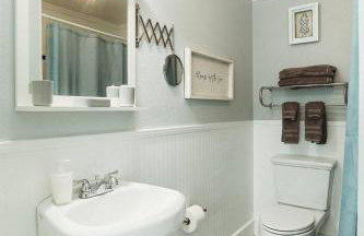 Luxe 3BR Retreat Nr Downtown & Pier Pet-Friendly - Foto 18