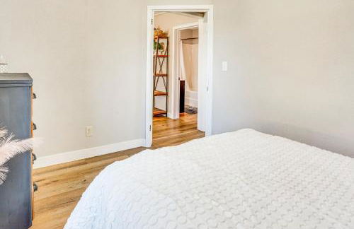 Pet-Friendly Watertown Home about 1 Mi to Downtown! - Foto 17