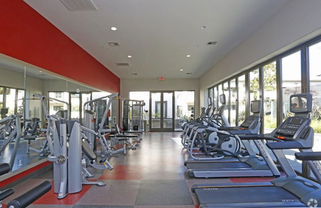 Global Luxury Suites Sunnyvale North - Photo 34