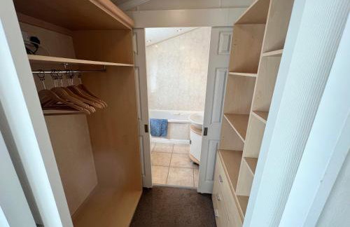 2 Bedroom Lodge TH35, Nodes Point, St Helens, Isle of Wight - Photo 15