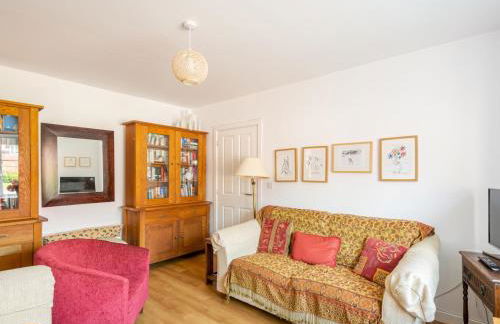 Cheerful 2-Bedroom house with Private parking - Pass the Keys - Foto 22