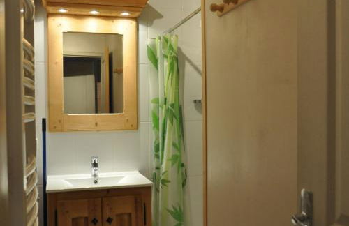 Charmant appartement avec terrasse, parking couvert et WIFI - FR-1-692-56 - Foto 9