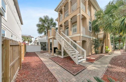 The Spyglass a 5 bed 3 bath house that sleeps 14 and just 67 steps from the beach - Foto 82