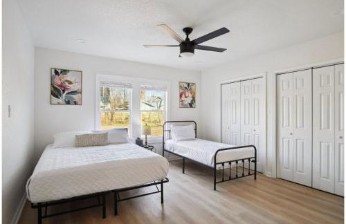 Stylish Spacious Comfort 4BR3BA Downtown Gem - Foto 15