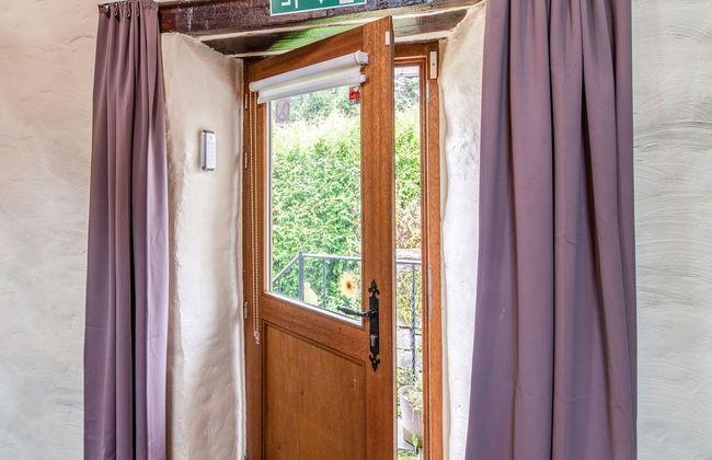 Characteristic Holiday Home in Cherain With Balcony - Foto 7