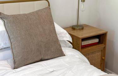 Charming Encino Retreat with Pool - Foto 15