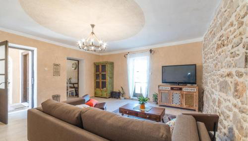 Amazing Home In Gornje Rastane With Sauna - Foto 5