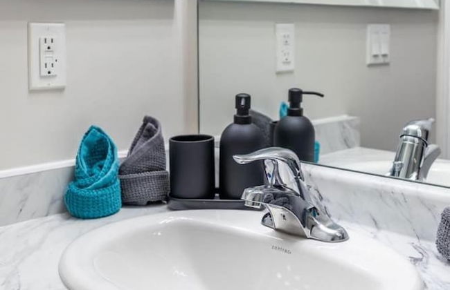 3BR 2 5BA Townhome 1 min to the Beach BBQ Parking - Foto 42