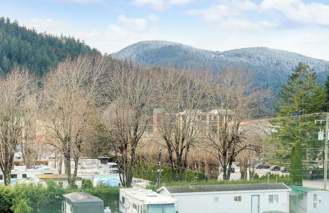 Embrace Serenity Luxe 2BR Suite - Photo 75