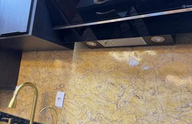 Moderno, Aconchegante e Perto de Tudo! - Foto 13