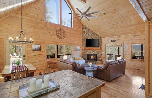 The Remedy at Blue Ridge - mountain view cabin with hot tub and two fire pits - Foto 32