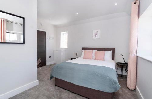 The Old Hotel - Photo 17