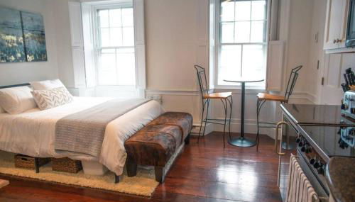 1742 Marblehead Studio|Minutes to Salem|Parking - Foto 5