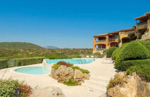 Supreme Beach Location with pool at Cala Sassari - Foto 31