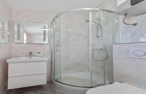 Beautiful holiday home with private sauna - Photo 48