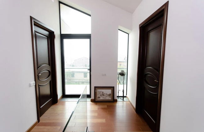 4 Bed Villa Estate Sleeps 7 - Pool, Garden, Sauna - Photo 28