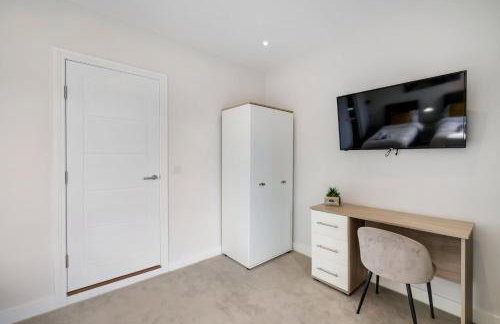 Luxury 5 Bedroom, 4 Bathroom Home in Purley - Foto 31