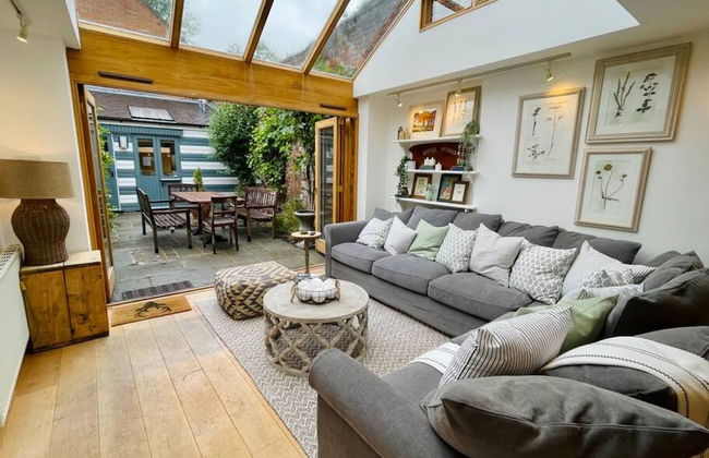 Dolls House - Luxury Townhouse - From 400 Per Night - Foto 10