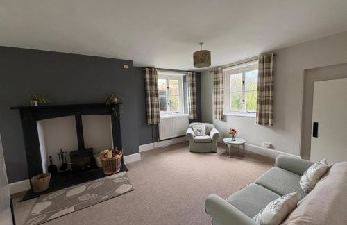 The Farmhouse - Photo 8