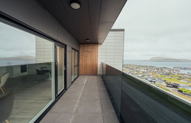 Nordic Swan Aparthotel | Seaview| Stunning 2Br Apt - Photo 13