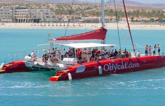 Excursão de catamarã saindo de Caleta de Fuste - Foto 1