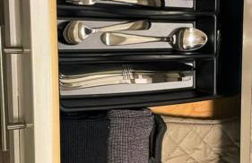 Steps away from Downtown Restaurants and Bars - King Bed - Foto 19