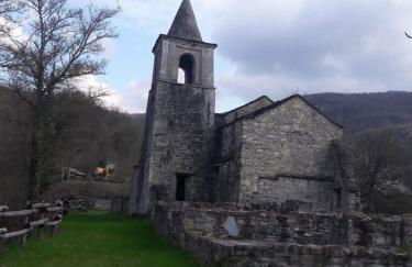 A fine 2 bedroom stone house in Emila - Photo 74