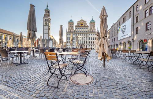 TrulySpace - Direkt am Rathausplatz, Dachterrasse mit Blick auf Perlachturm, Garage, Fahrstuhl - Foto 3