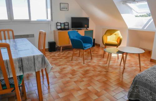 Appartement rénové au Palais, proche commerces et plage - FR-1-418-175 - Photo 9