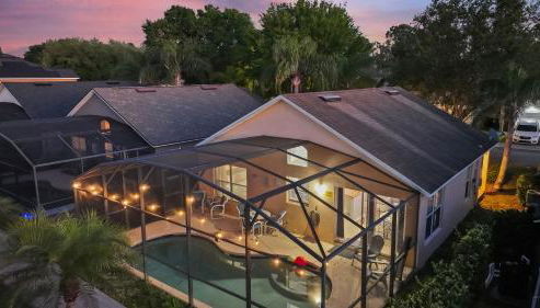 Luxe 3BR 2BA Oasis with Pool & Designer Touches, Disneyland, Legoland - Foto 5