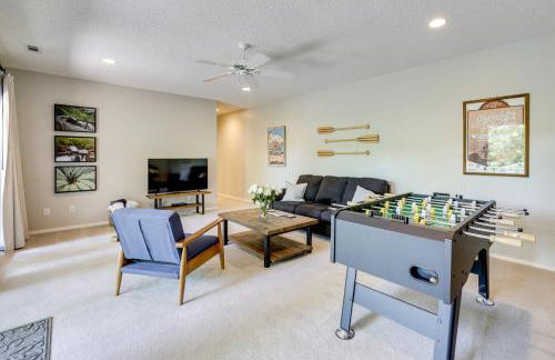 The Bella Vista Lakeside Treehouse Dock and Kayaks! - Photo 17