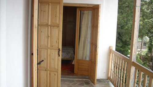 Μεζονέτα στην λίμνη Πλαστήρα - Foto 2