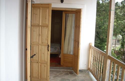 Μεζονέτα στην λίμνη Πλαστήρα - Photo 2