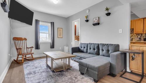 Next to Beach and Waterpark with Free Parking! - Foto 3